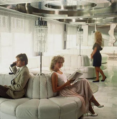 Agora Swiss Night By Fassbind