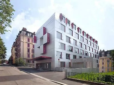 Готель Agora Swiss Night By Fassbind