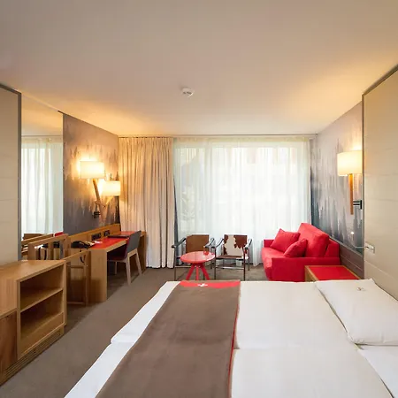 Готель Agora Swiss Night By Fassbind 4*