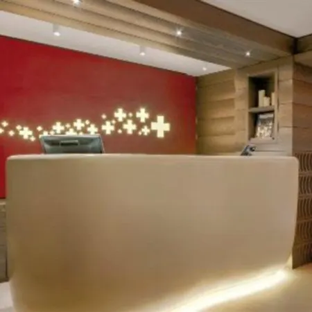 Agora Swiss Night By Fassbind Готель 4*