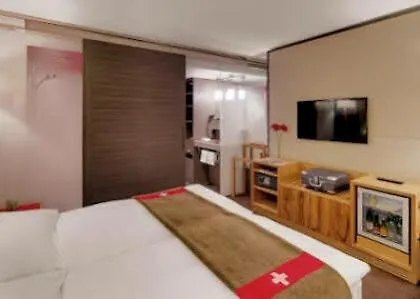 Agora Swiss Night By Fassbind Готель 4*